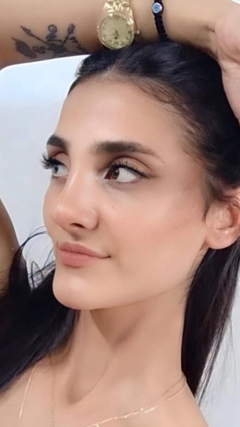 23